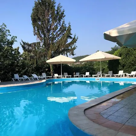 Naslada Hotell