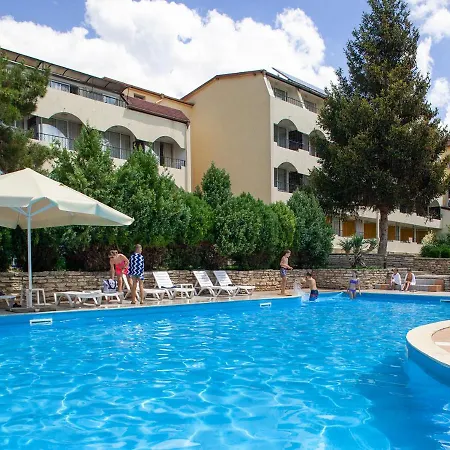 Hotell Naslada 3*