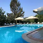 Naslada Хотел