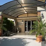 Naslada Hotel 3*