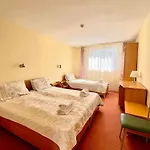 Naslada Hotel 3*