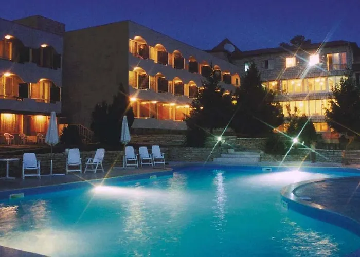 Ξενοδοχείο Naslada 3*